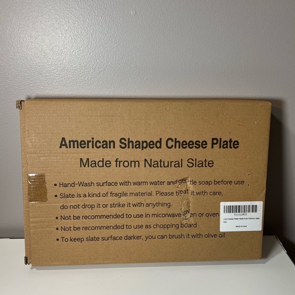 Slate charcuterie / serving board shaped like the United States of America - Picture 2 of 2
